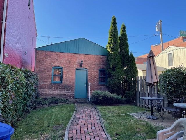 Realty Counseling - Homes For Sale - 2222 Jane South Side